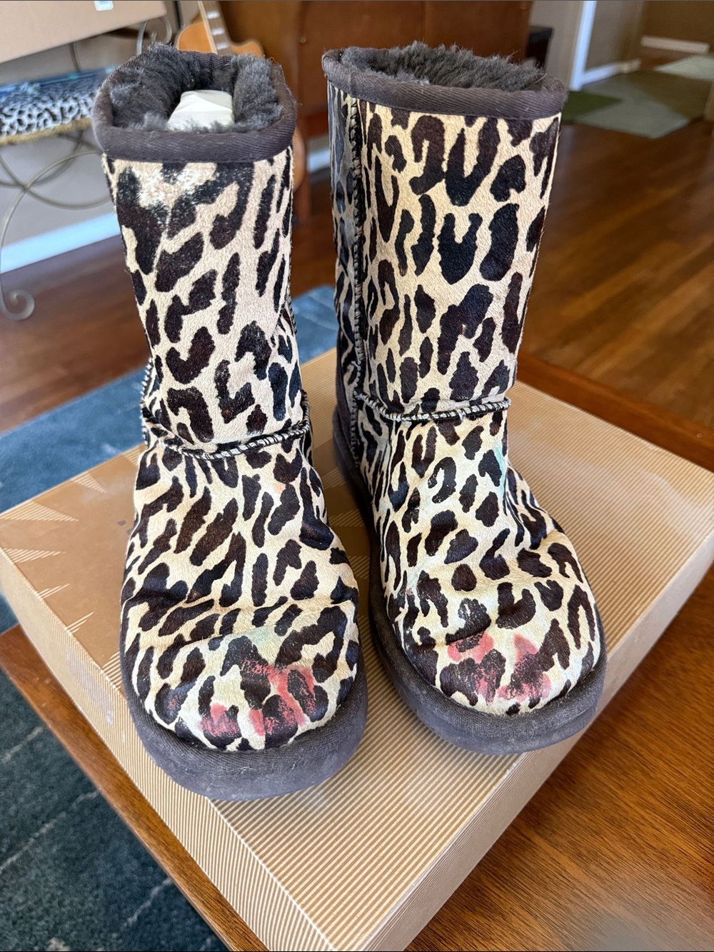 Classic short Ugg boots